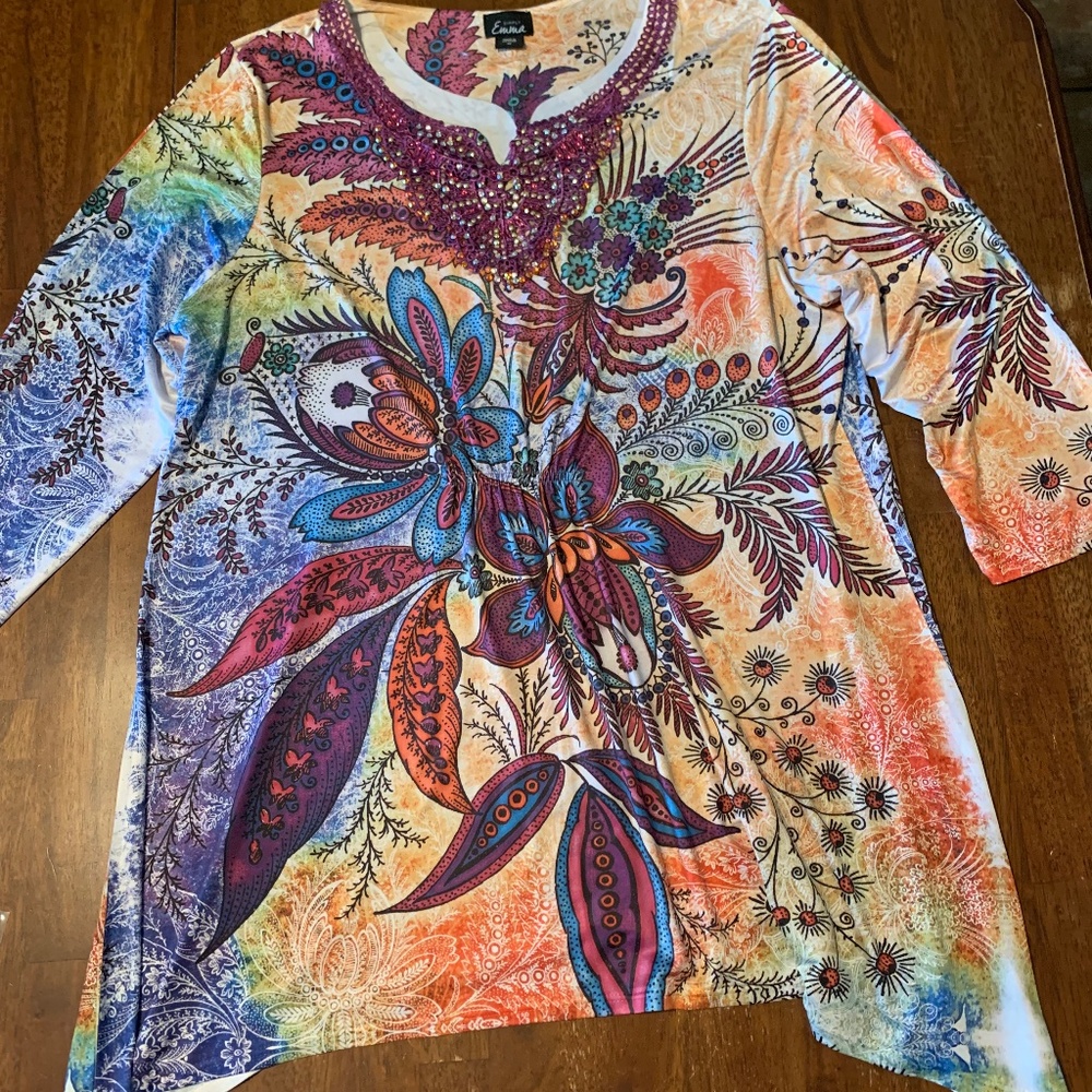 Women’s Floral Shark Bite Hem Tunic Size 1X
